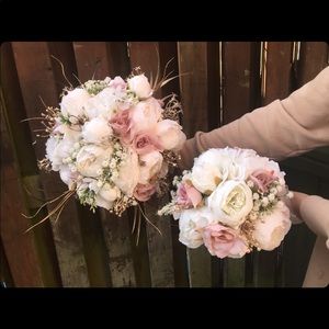 Bridal & Bridesmaid/Maid of Honor Bouquets